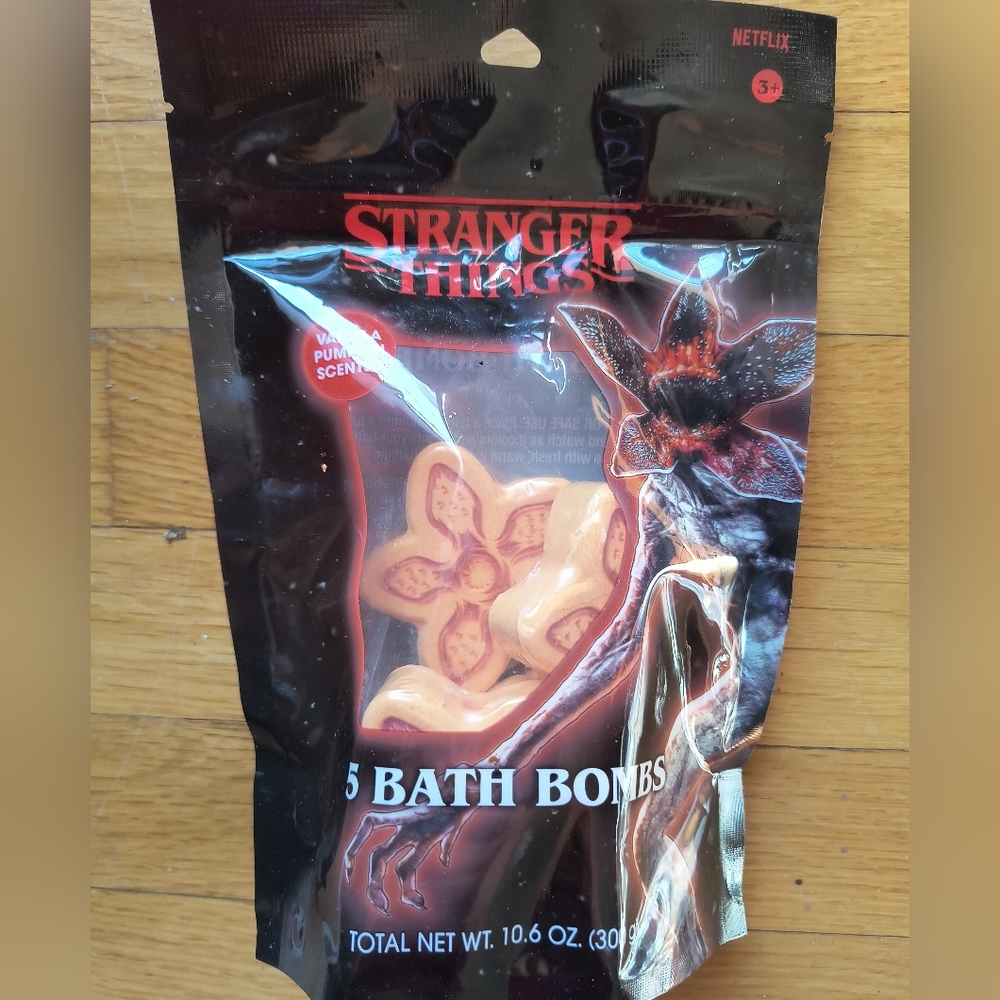 Stranger Things Bath Bombs 5 Per Pack Vanilla Pumpkin Scent